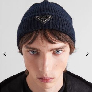Prada beanie dark blue L
